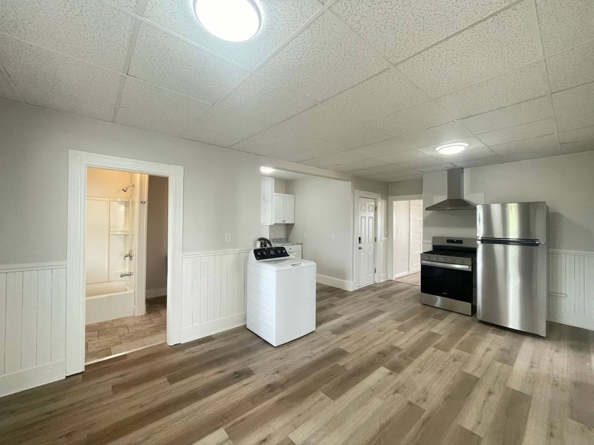 Apartment for rent at 551 Somerville St - 3rd Floor, Manchester, NH 03103