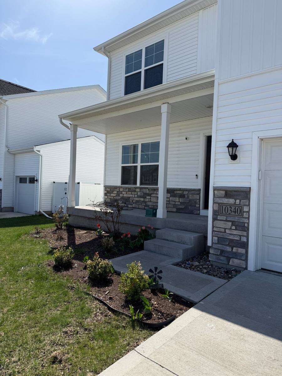 House for rent at 10340 Powell Ave, Johnston, IA 50131
