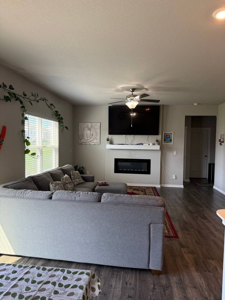 House for rent at 10340 Powell Ave, Johnston, IA 50131