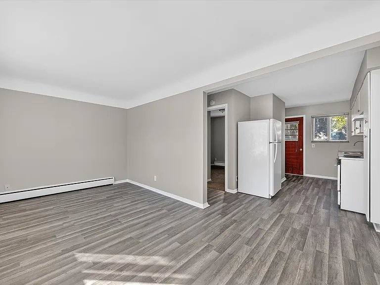 Apartment for rent at 23 W Burdick St #4, Oxford, MI 48371