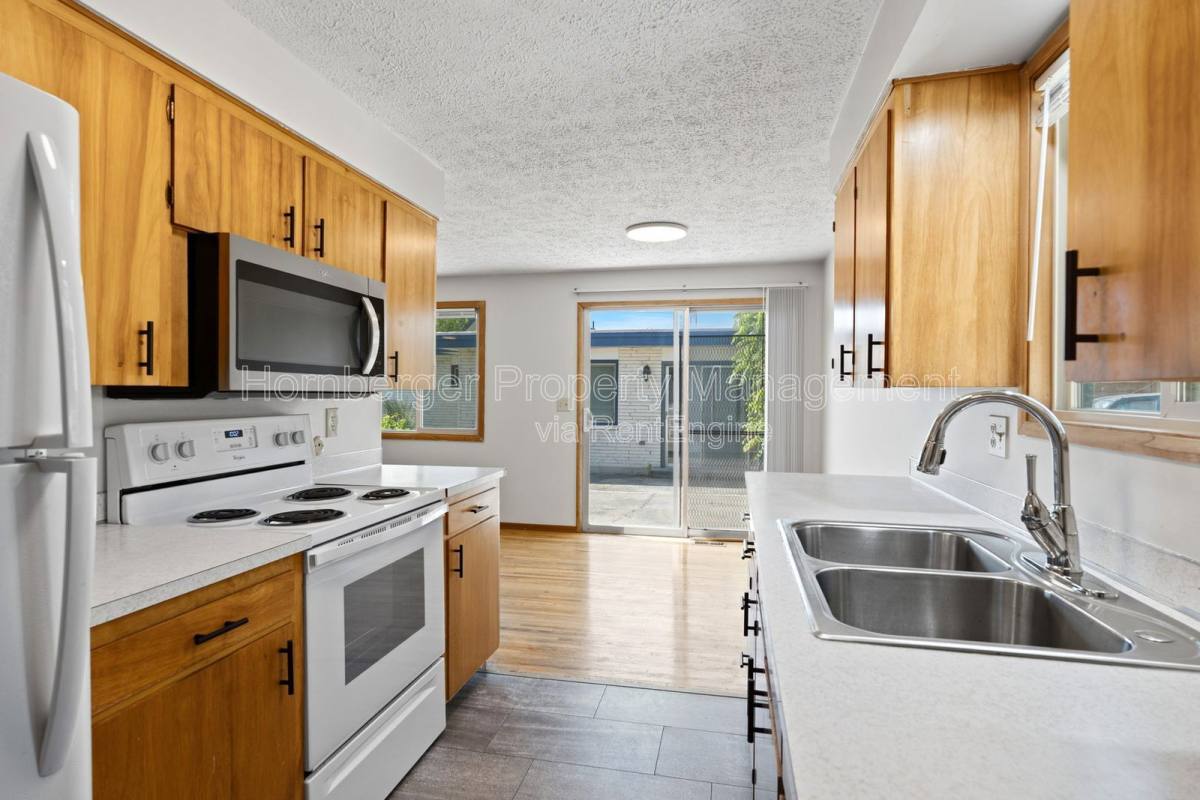 Apartment for rent at 4117 N Howard St, Spokane, WA 99205