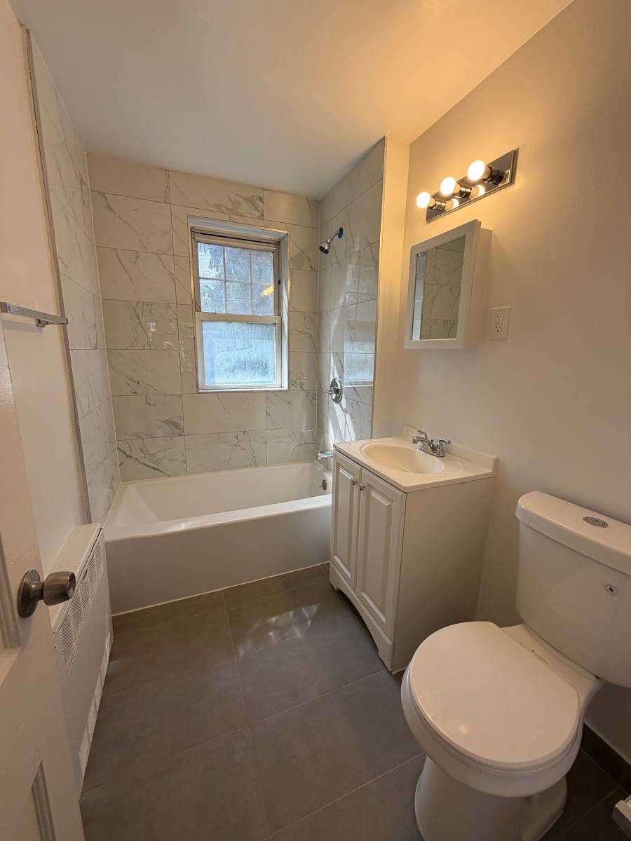 Apartment for rent at 676 Park Ave #19-2B, East Orange, NJ 07017