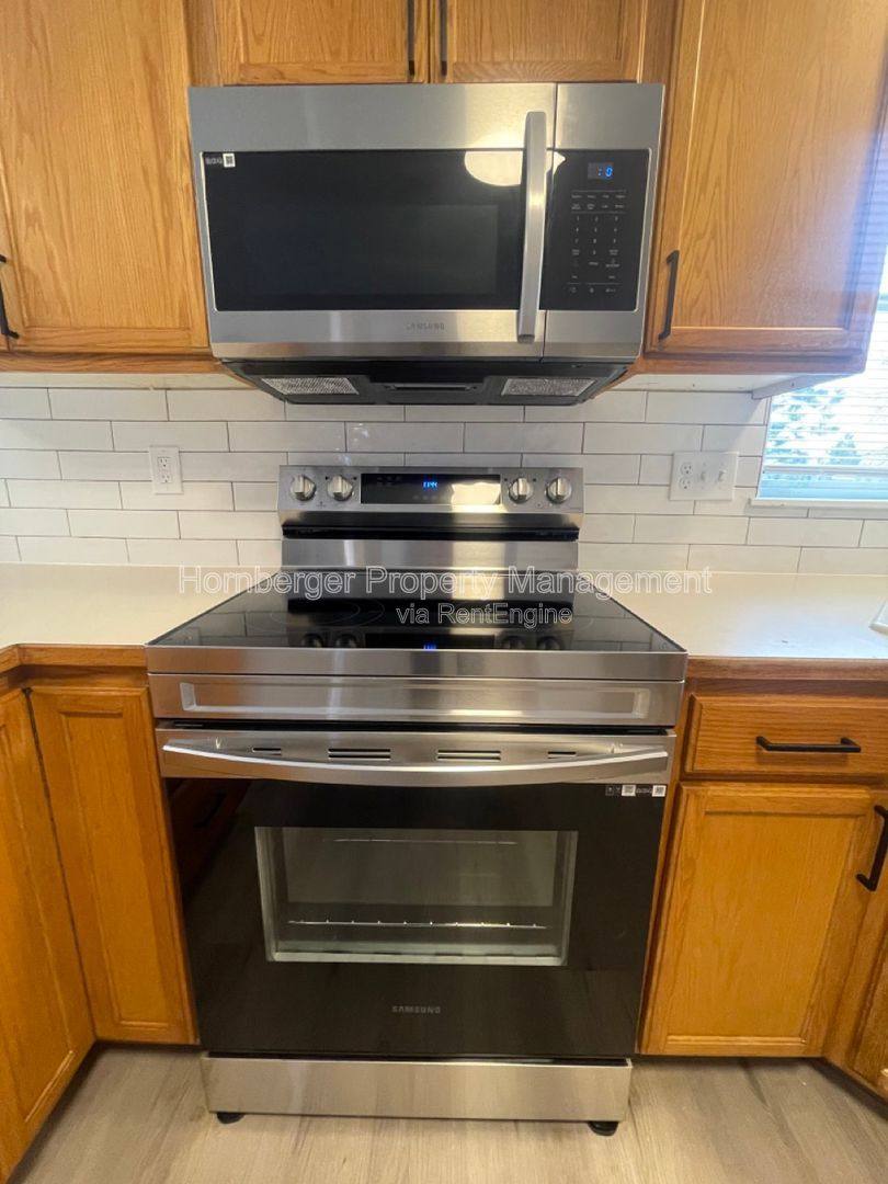 Apartment for rent at 1605 E Hartson Ave #2, Spokane, WA 99202