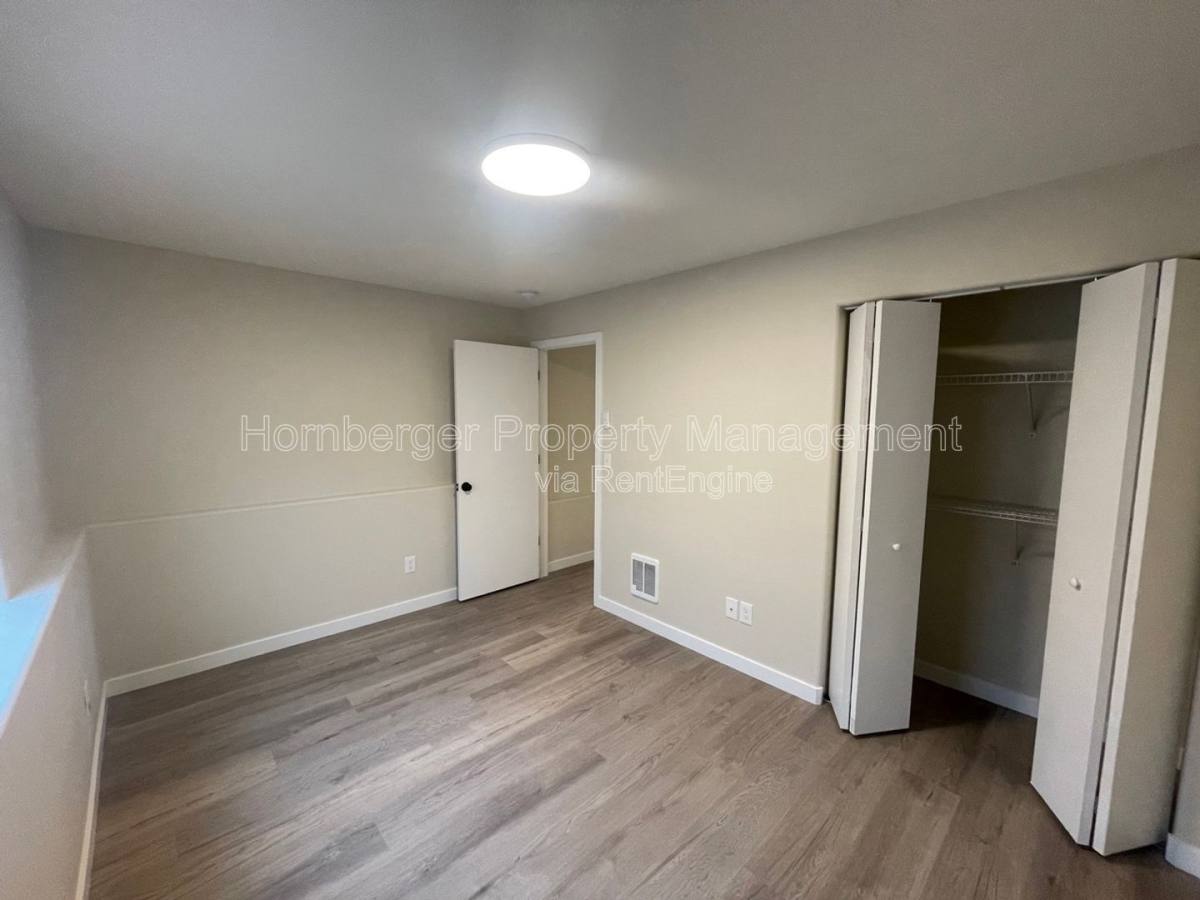 Apartment for rent at 1605 E Hartson Ave #2, Spokane, WA 99202