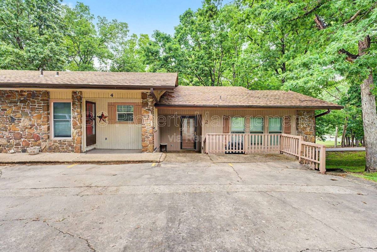 Condo for rent at 2 William Lane, Bella Vista, AR 72715