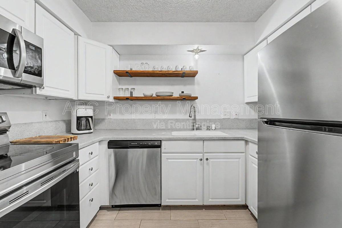 Condo for rent at 2 William Lane, Bella Vista, AR 72715