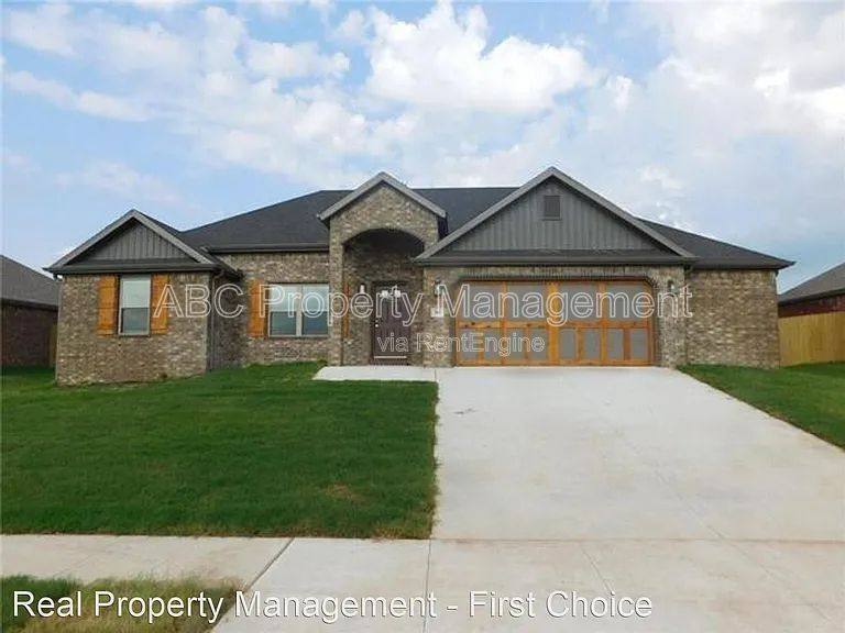 House for rent at 361 Captain Hopkins St, Prairie Grove, AR 72753