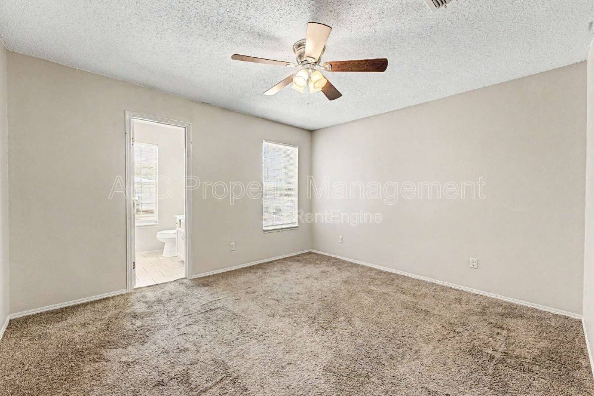 Apartment for rent at 3033 Mica St, Fayetteville, AR 72704