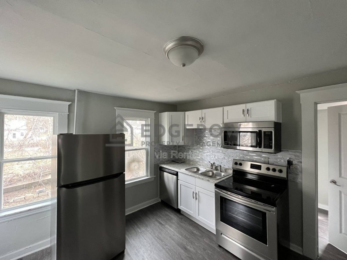 Apartment for rent at 815 Logan St SE #2, Grand Rapids, MI 49506