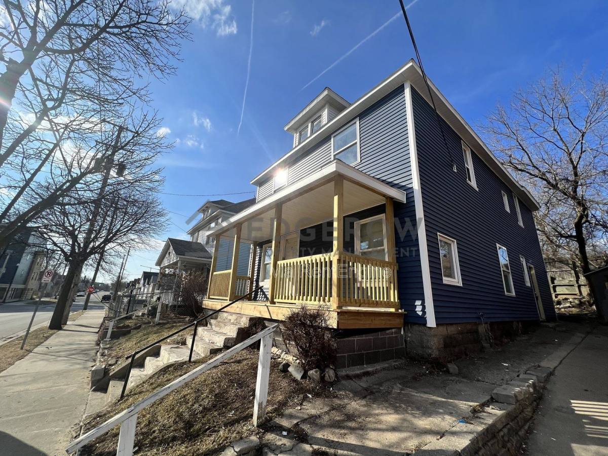Apartment for rent at 815 Logan St SE #2, Grand Rapids, MI 49506