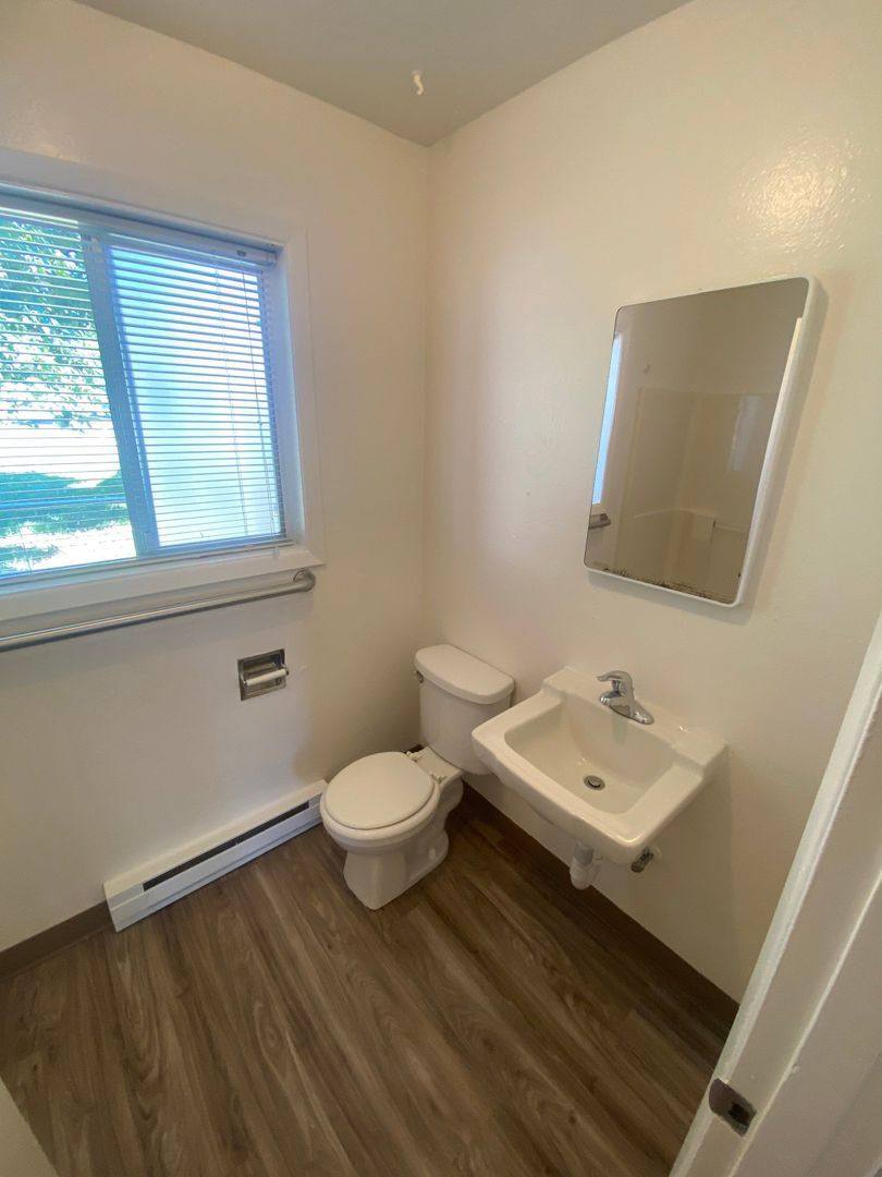 Apartment for rent at 280 SE Orchard Ave #1, Dallas, OR 97338