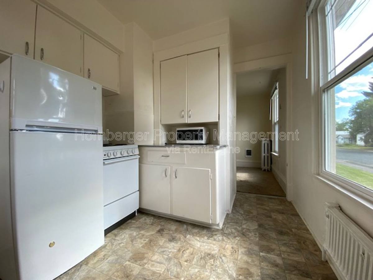Apartment for rent at 1432 W Knox Ave #1, Spokane, WA 99205