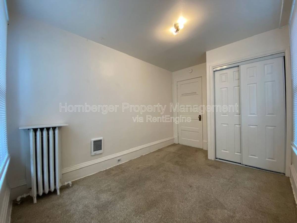 Apartment for rent at 1432 W Knox Ave #1, Spokane, WA 99205