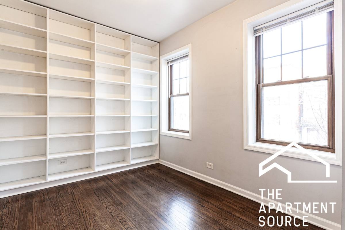 Apartment for rent at 3714 N Sheffield Ave #4, Chicago, IL 60613