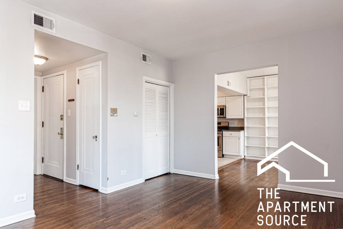 Apartment for rent at 3714 N Sheffield Ave #4, Chicago, IL 60613