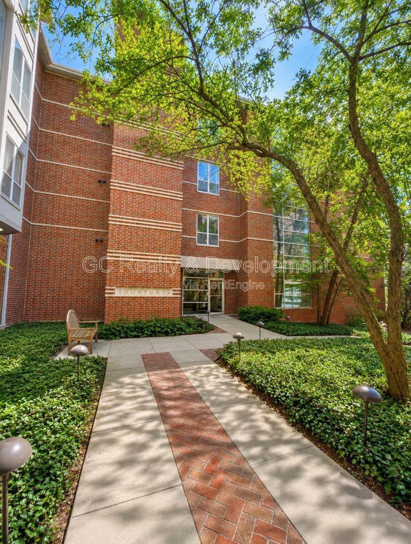 Condo for rent at 57 E Hattendorf Ave #301, Roselle, IL 60172