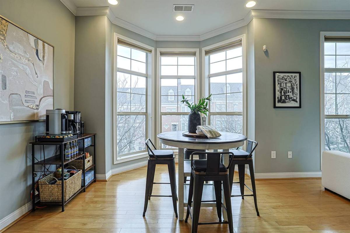 Apartment for rent at 215 Stetson St, Cincinnati, OH 45219