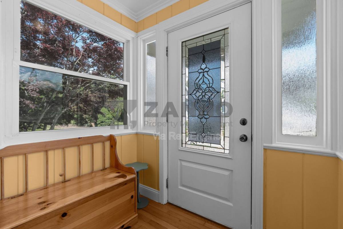 House for rent at 4 Harker Ave, Bristol, RI 02809