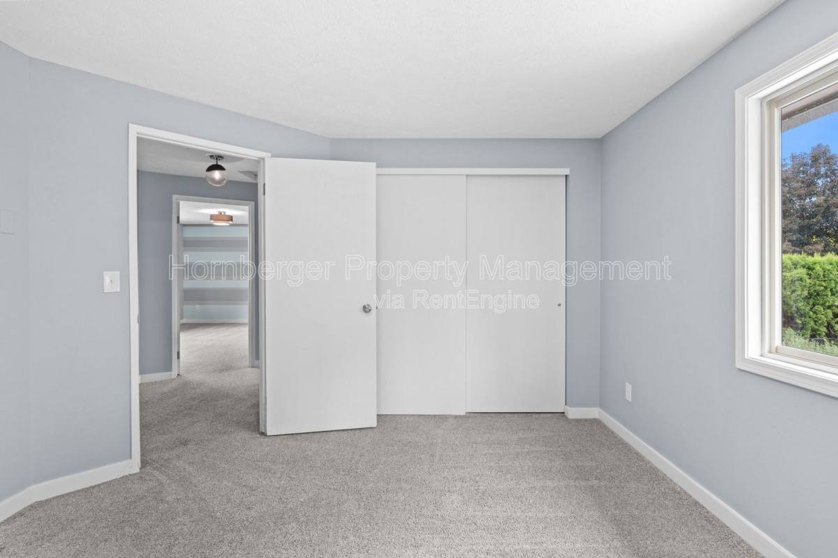 House for rent at 3807 S Woodward Rd, Spokane, WA 99206