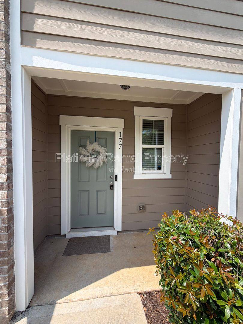 Townhouse for rent at 177 Swindon Dr, McDonough, GA 30253