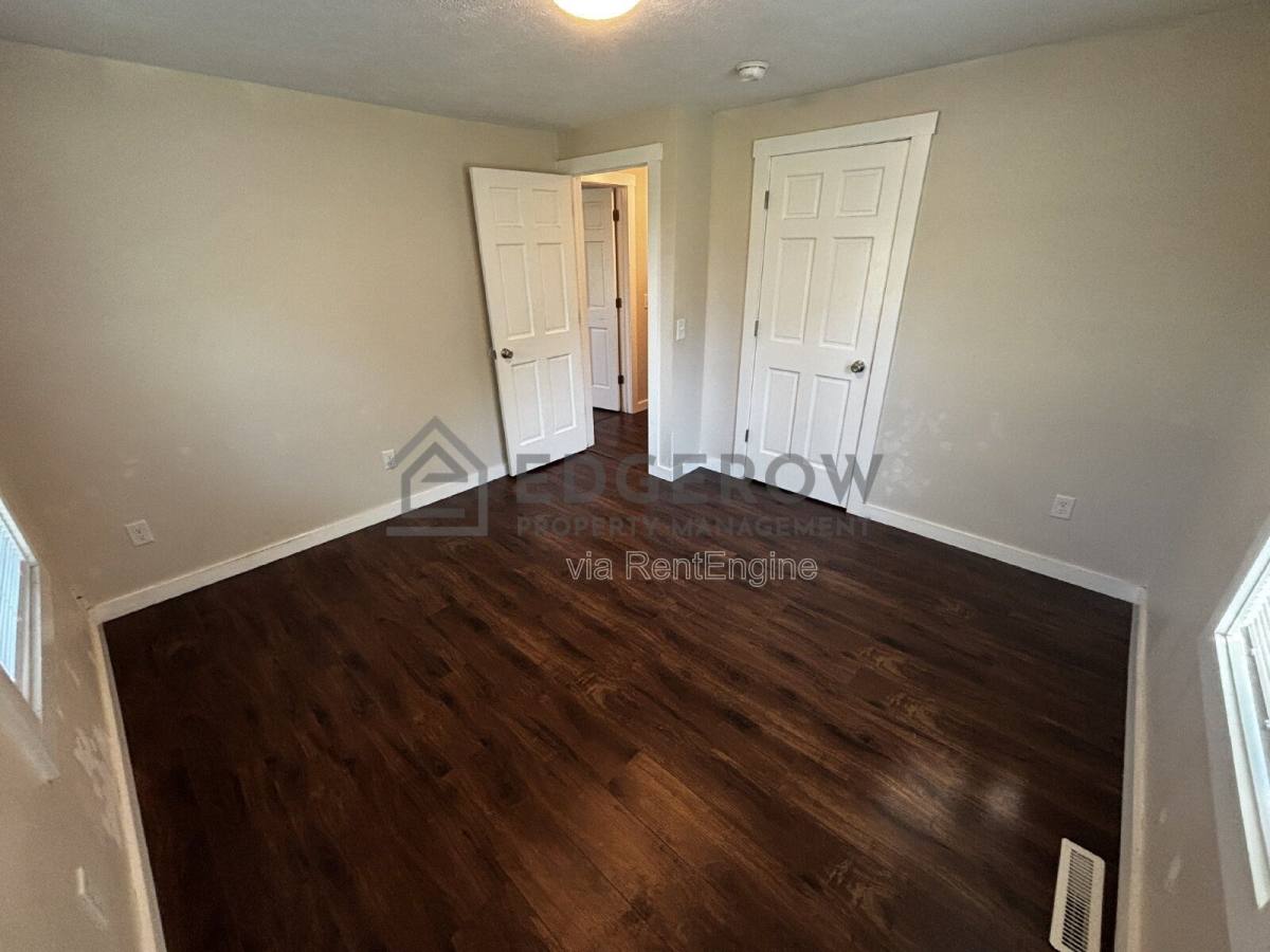 House for rent at 3262 68th St SW, Byron Center, MI 49315