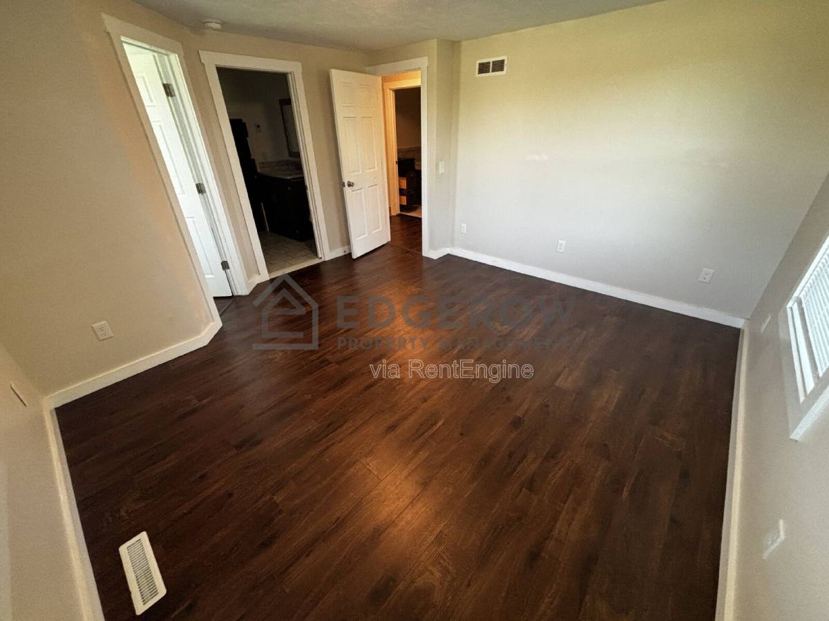 House for rent at 3262 68th St SW, Byron Center, MI 49315