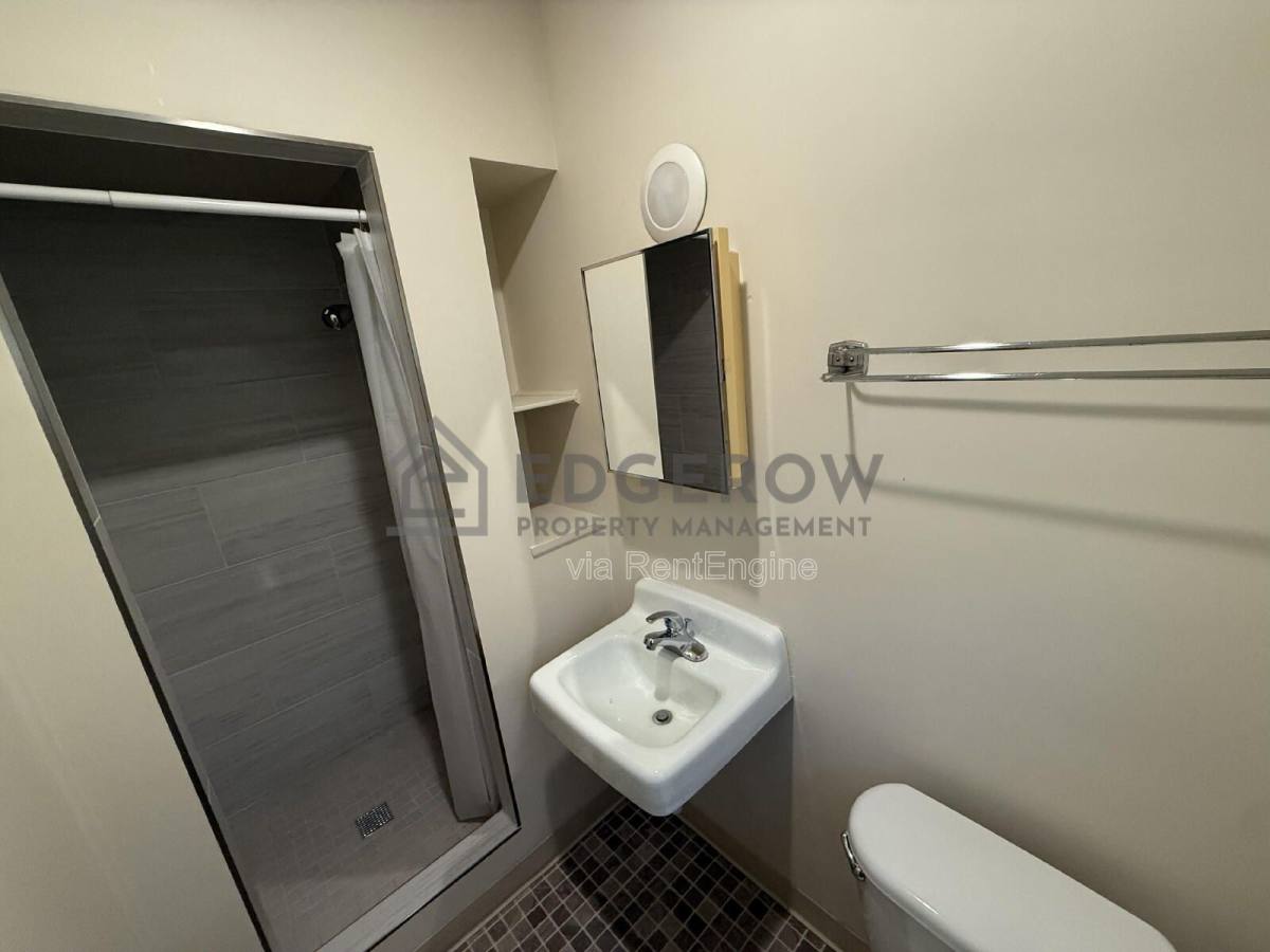 Apartment for rent at 13827 Ironwood Dr NW #7, Grand Rapids, MI 49534