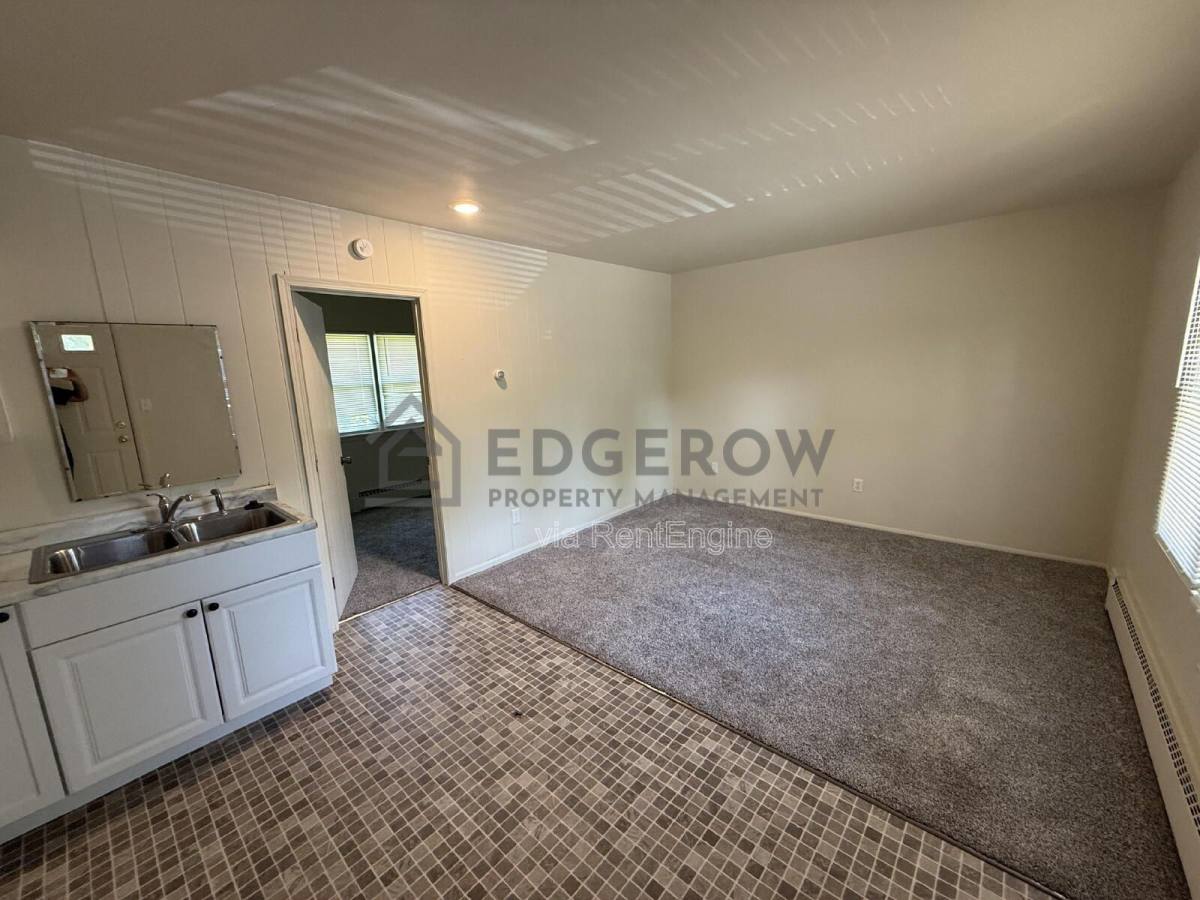 Apartment for rent at 13827 Ironwood Dr NW #7, Grand Rapids, MI 49534