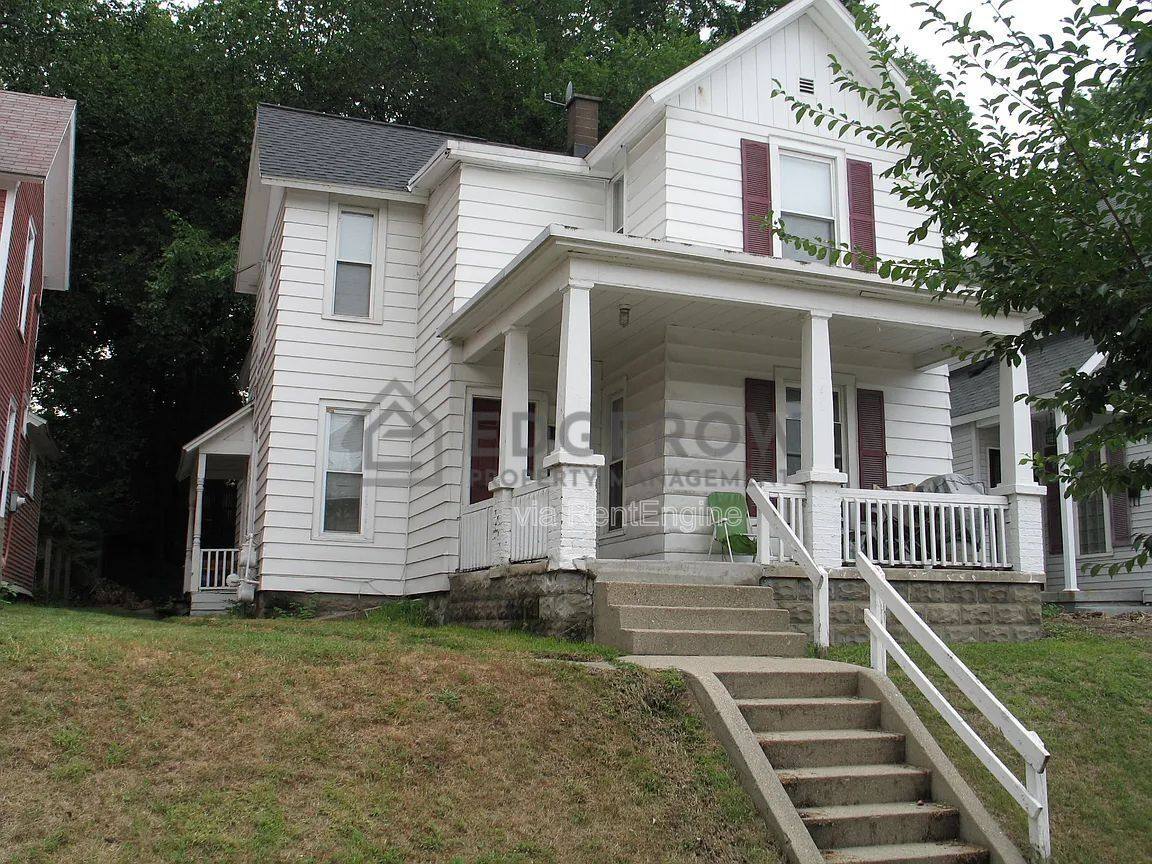 Apartment for rent at 635 Lafayette Ave NE #2, Grand Rapids, MI 49503