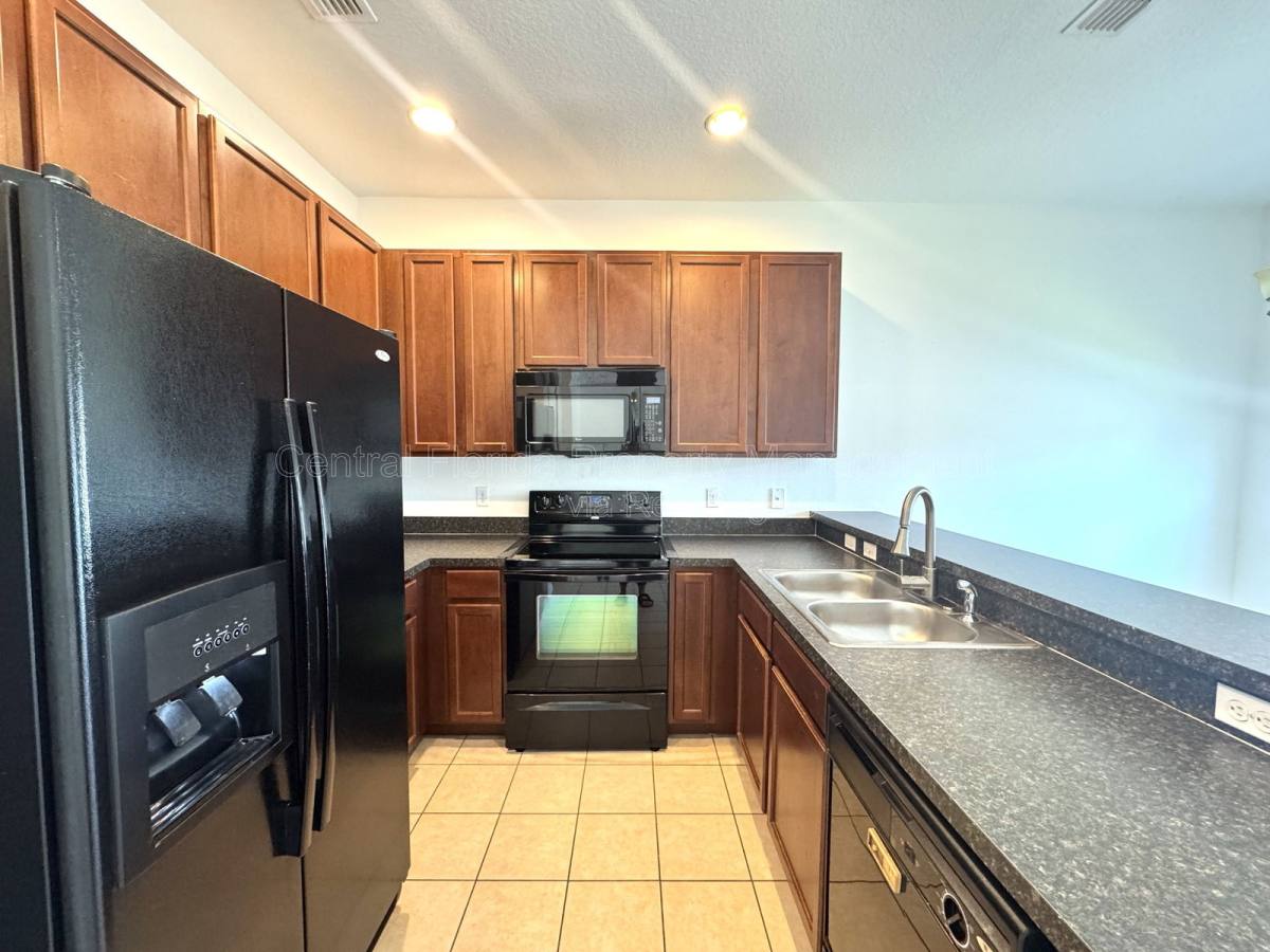 Townhouse for rent at 12117 Citruswood Dr, Orlando, FL 32832