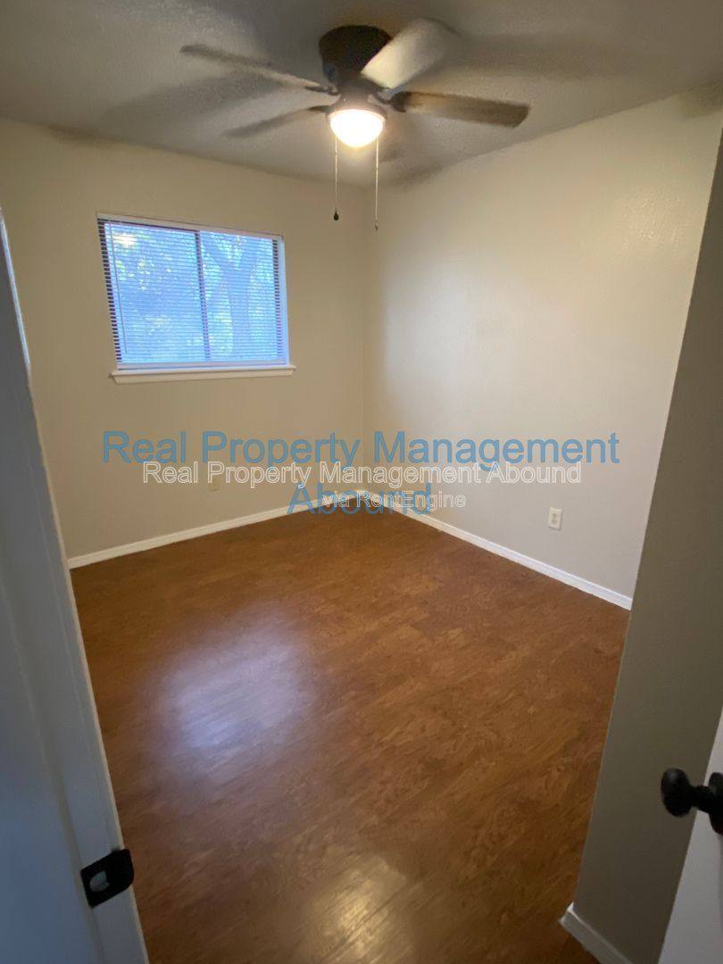 Apartment for rent at 101 E Broadway St #3, Owasso, OK 74055