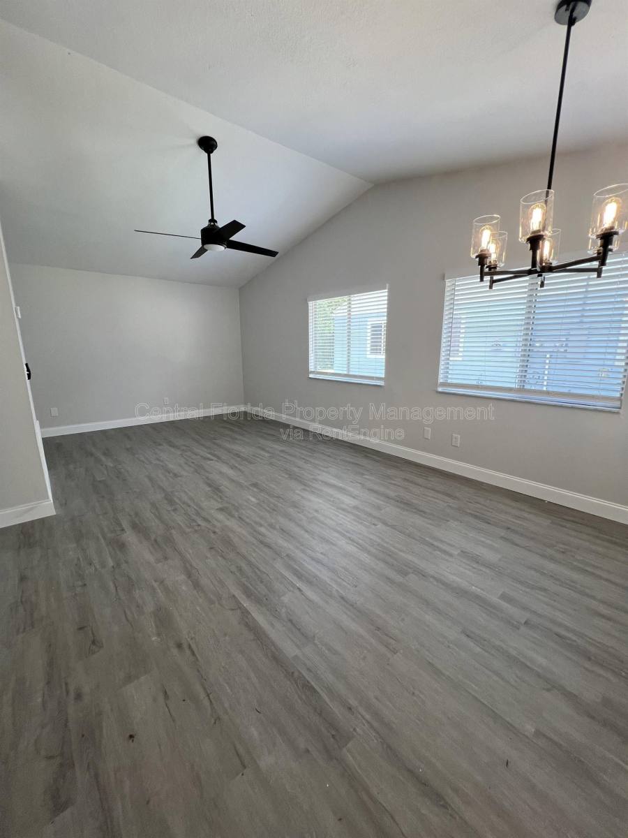 Townhouse for rent at 914 Robinhood Court, Maitland, FL 32751