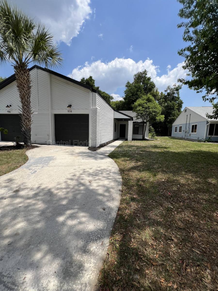 Townhouse for rent at 914 Robinhood Court, Maitland, FL 32751
