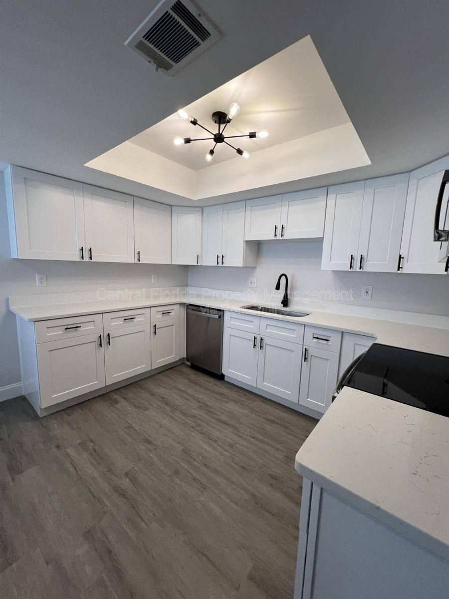Townhouse for rent at 914 Robinhood Court, Maitland, FL 32751