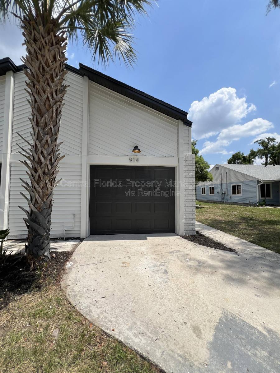 Townhouse for rent at 914 Robinhood Court, Maitland, FL 32751