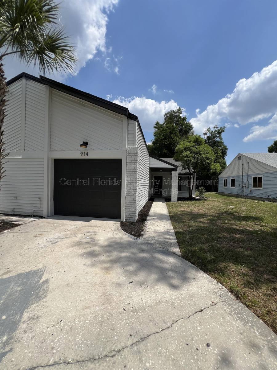 Townhouse for rent at 914 Robinhood Court, Maitland, FL 32751