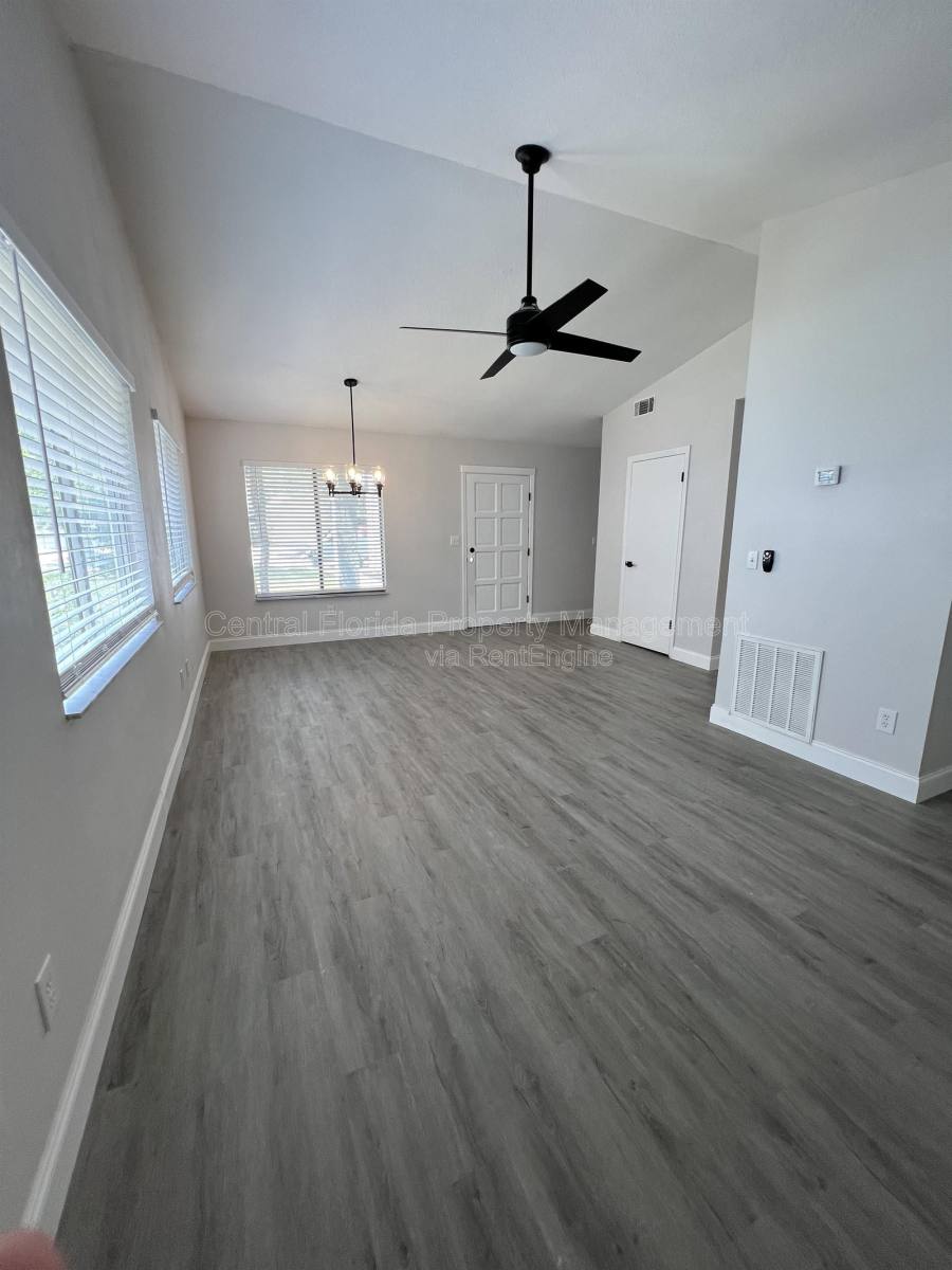 Townhouse for rent at 914 Robinhood Court, Maitland, FL 32751