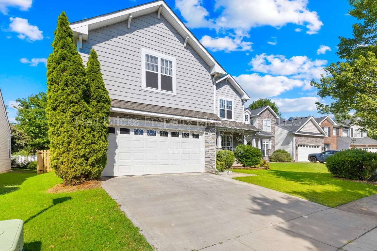 House for rent at 17320 Brightstone Court, Charlotte, NC 28277