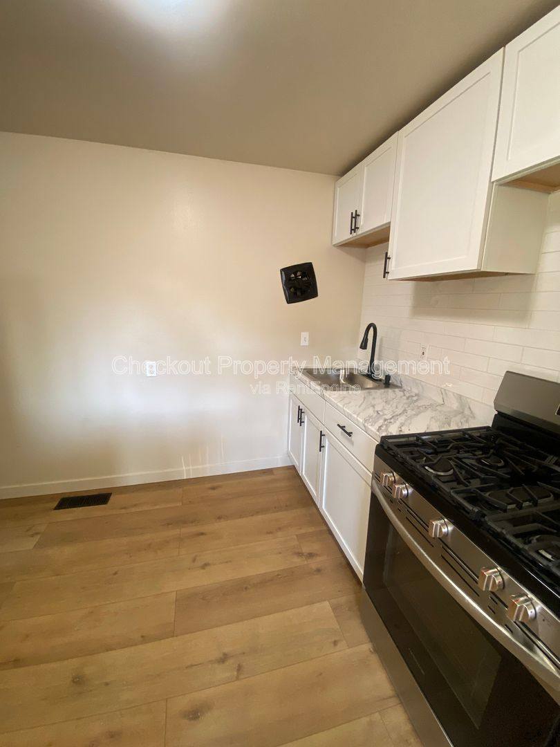 Apartment for rent at 813-815 Courtois St, Saint Louis, MO 63111