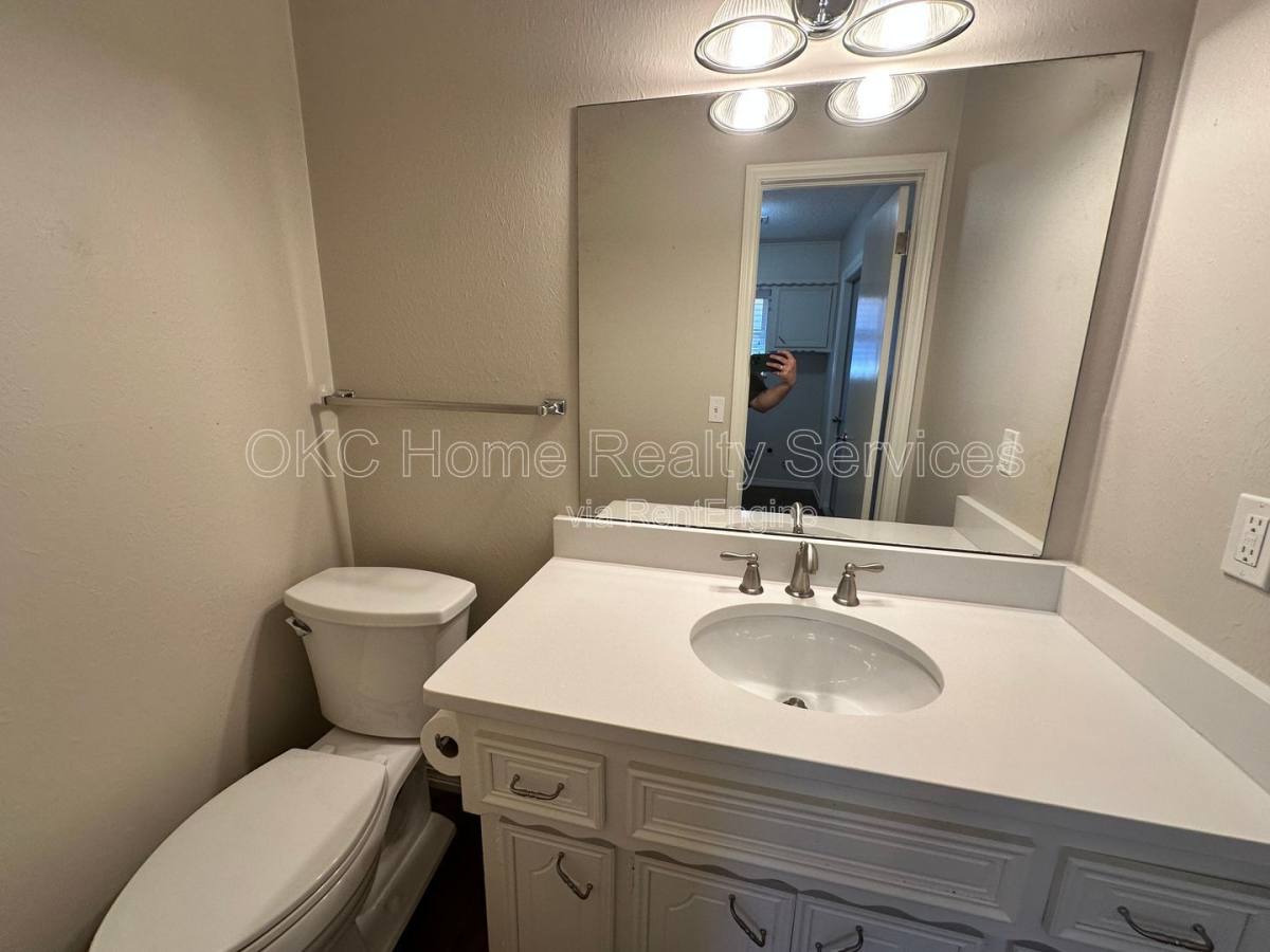 House for rent at 12 SW 100th St, Oklahoma City, OK 73139