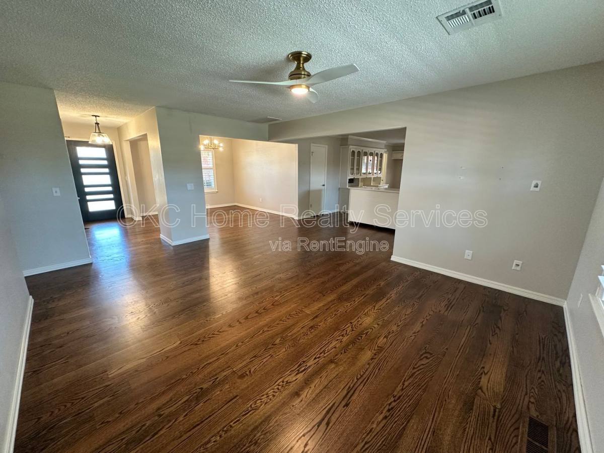 House for rent at 12 SW 100th St, Oklahoma City, OK 73139