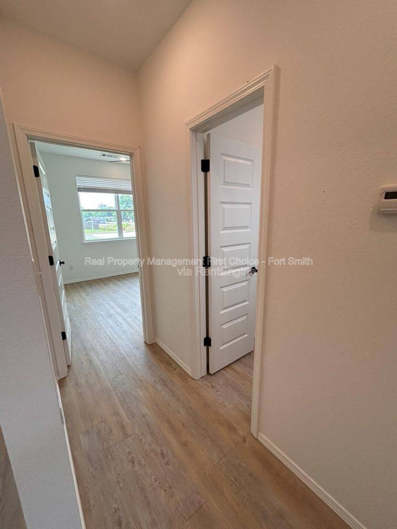 House for rent at 100 Countryside Way, Pocola, OK 74902