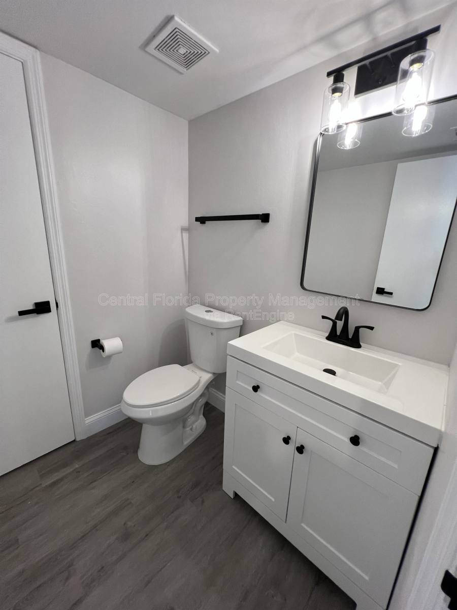 Townhouse for rent at 916 Robinhood Court, Maitland, FL 32751
