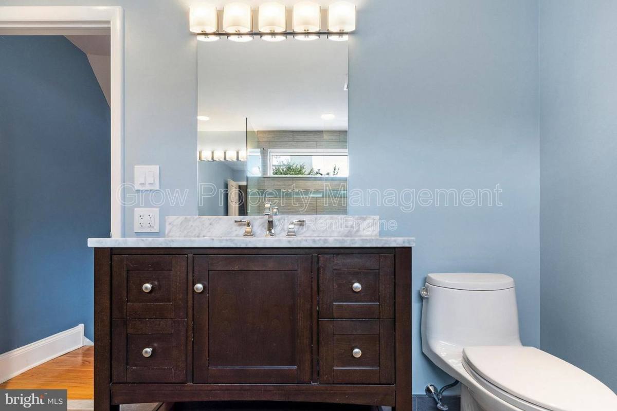 House for rent at 755 S 10th St, Philadelphia, PA 19147
