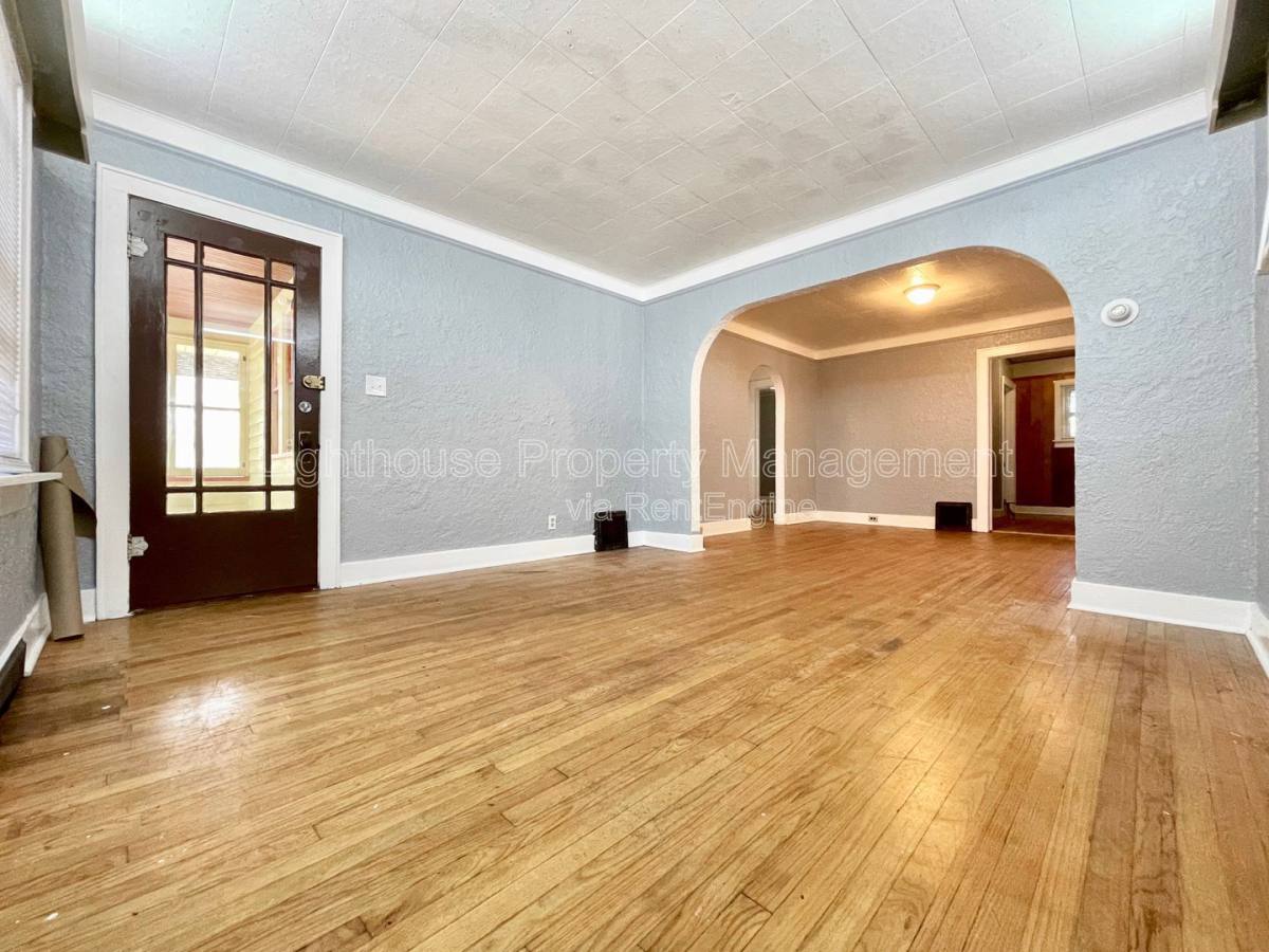 House for rent at 1183 Emerson Ave, Muskegon, MI 49442