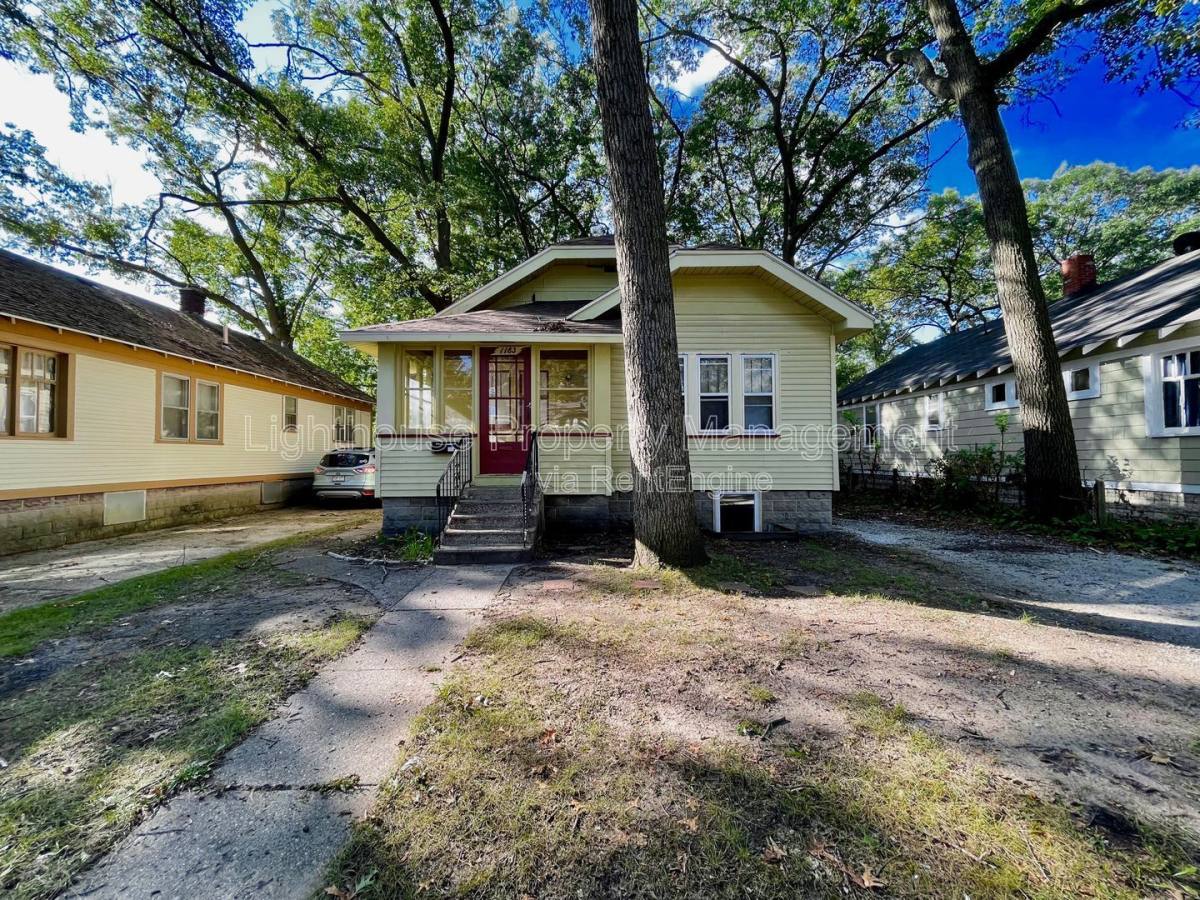House for rent at 1183 Emerson Ave, Muskegon, MI 49442