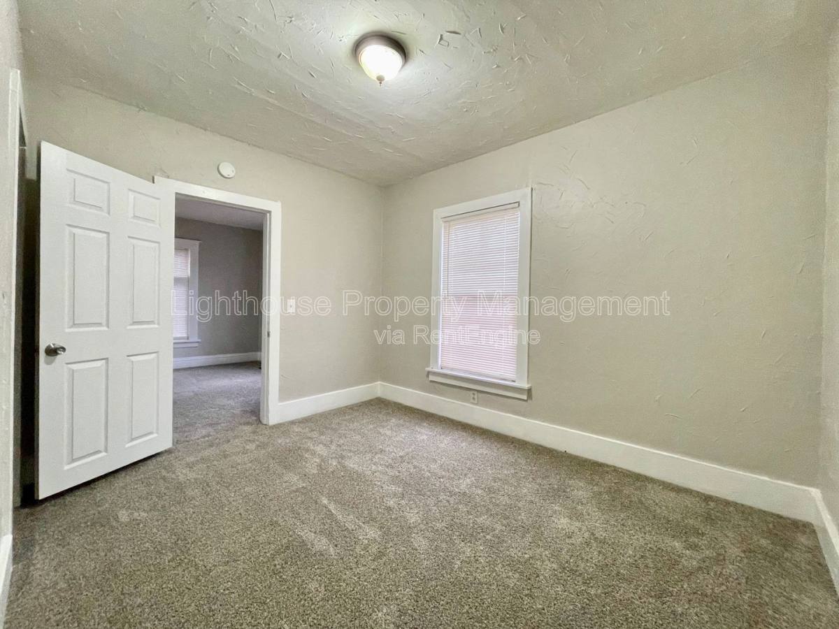House for rent at 2816 Park St, Muskegon, MI 49444