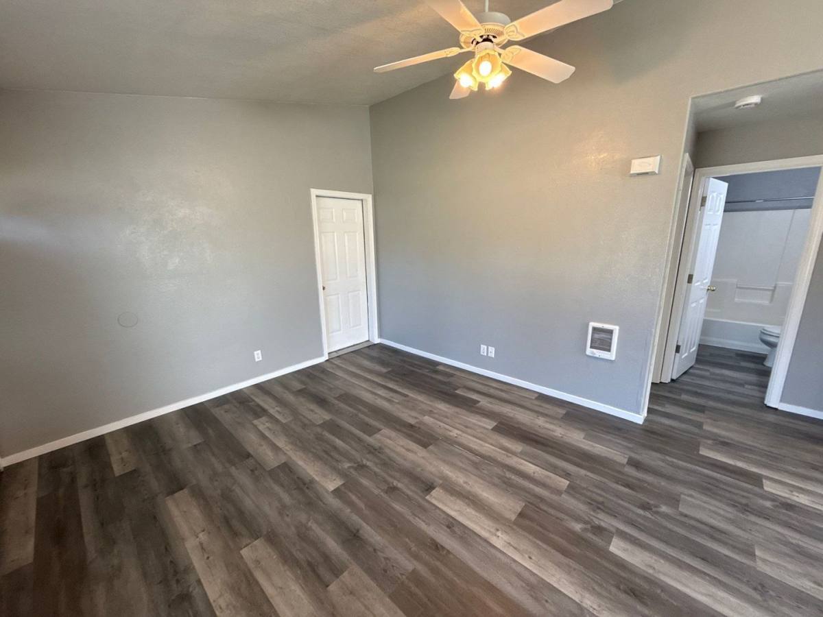 Apartment for rent at 1265 Poplar St, Sweet Home, OR 97386