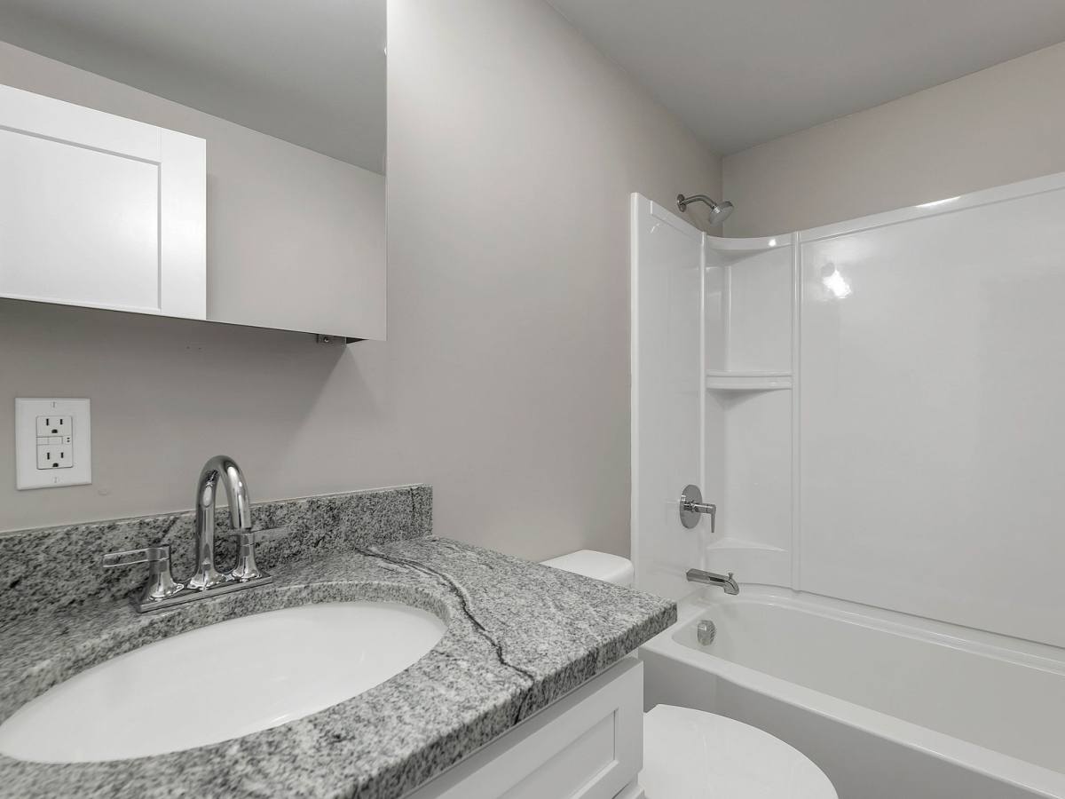 Apartment for rent at 175 Pleasant St #2A, Concord, NH 03301