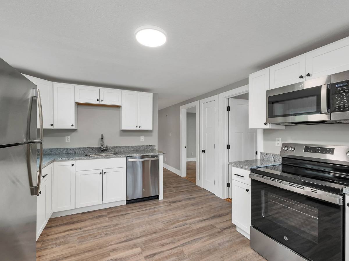 Apartment for rent at 175 Pleasant St #2A, Concord, NH 03301